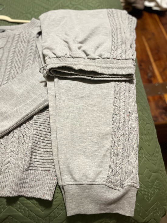 Cozy Cable-Knit Crewneck Sweater Set - Light Gray - Picture 3 of 4